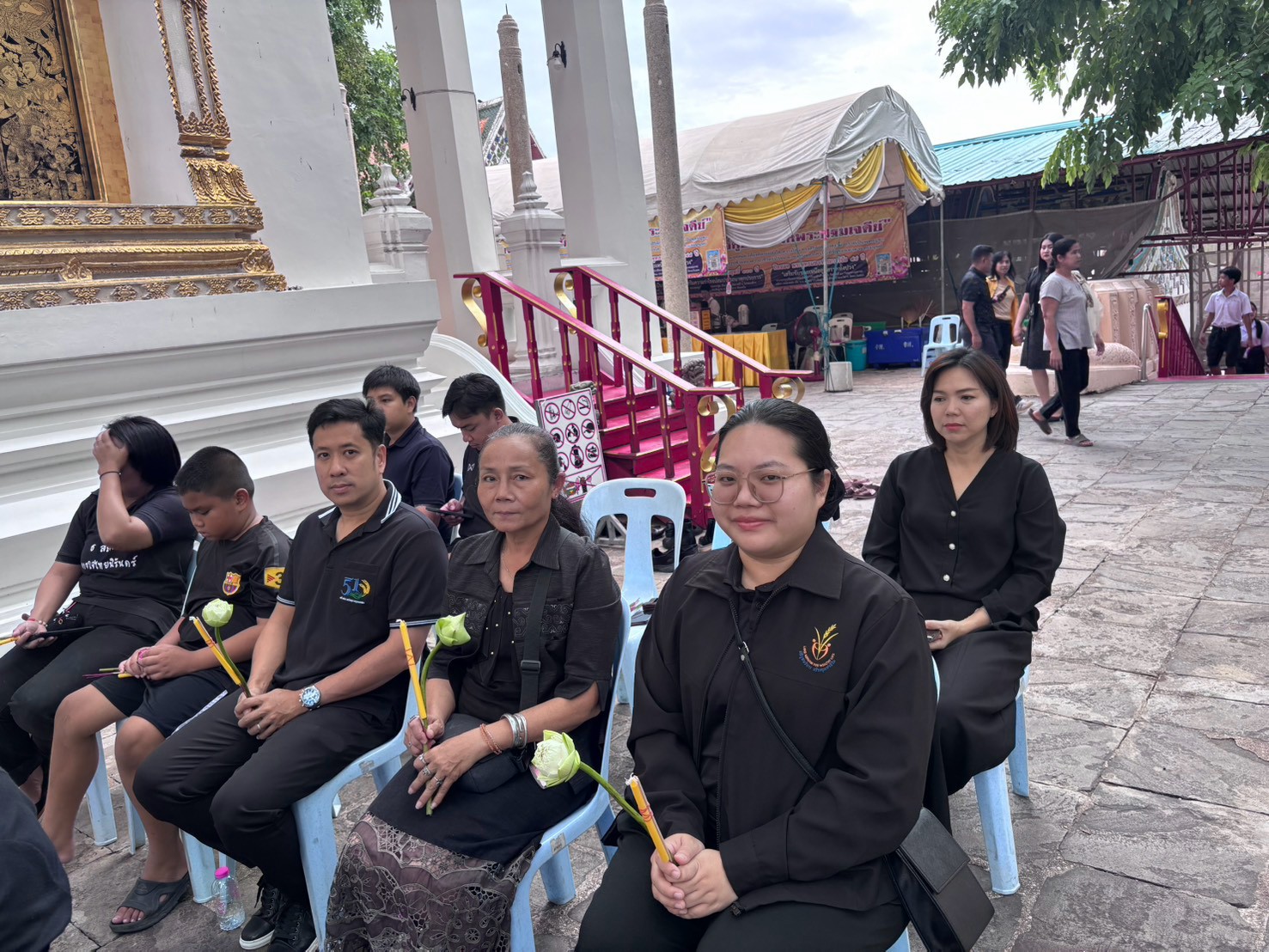 title - ส.ป.ก.นครปฐม เข้าร่วมพิธีแสดงตนเป็นพุทธมามกะ และเวียนเทียนประทักษิณรอบองค์พระปฐมเจดีย์ เนื่องในวันอาสาฬหบูชา ประจำปี 2569